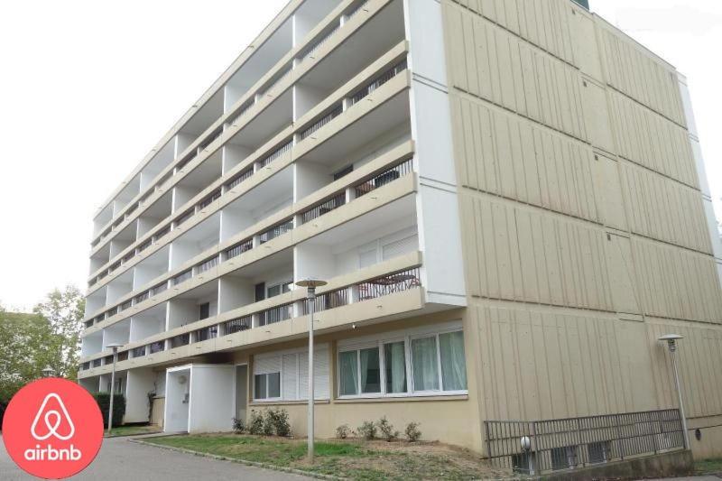 Mâcon Appartement La Roseraie Parking Prive المظهر الخارجي الصورة